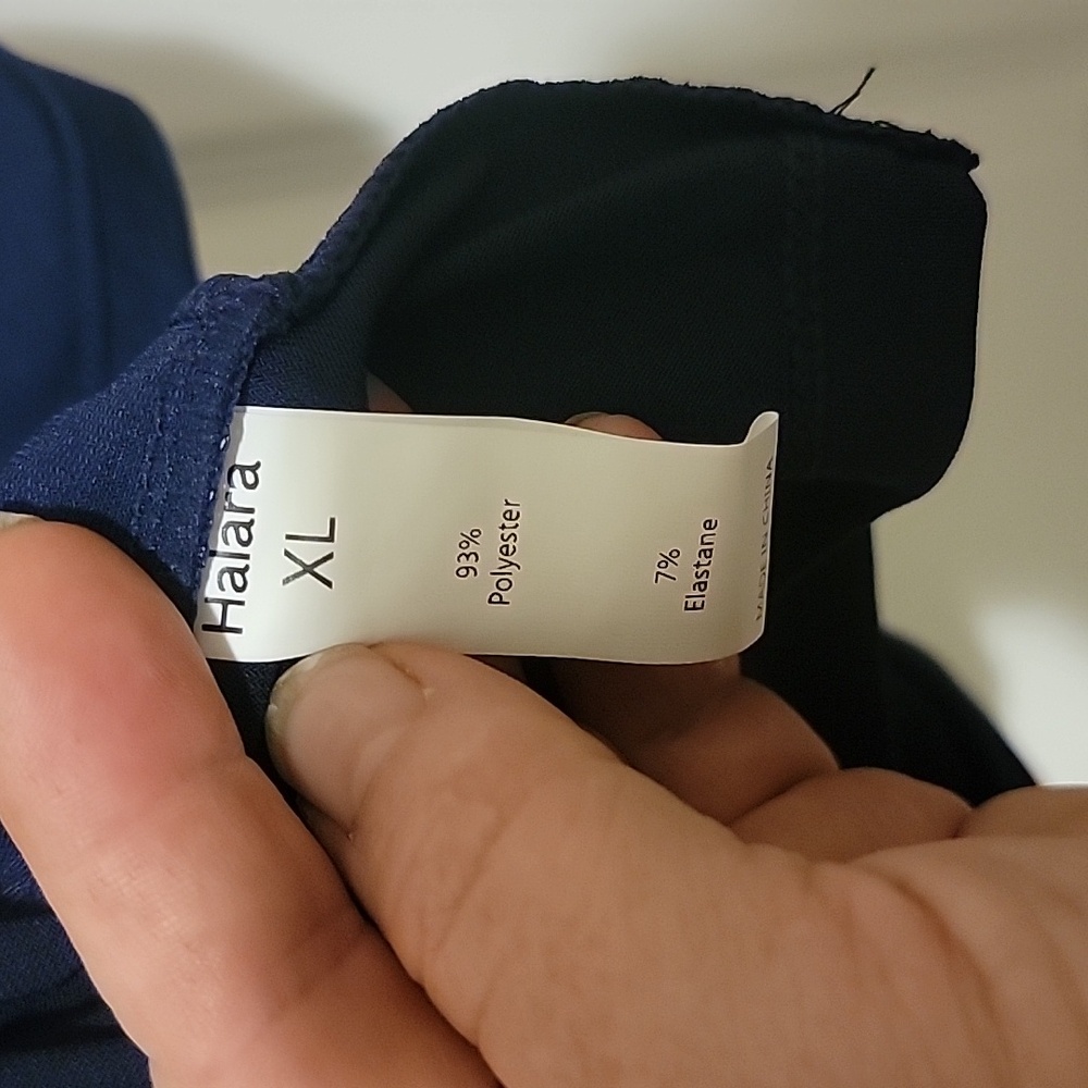 HALARA XL Navy Blue Wrap Shirt. New Without Tag - Picture 4 of 5
